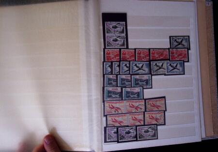 1962- 1966 Ensemble de timbres non dentelés en bord