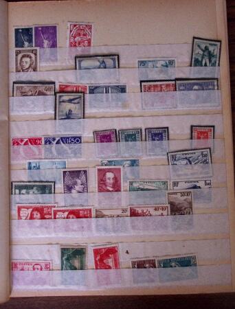 1900-1950, Collection avec doubles de timbres neufs
