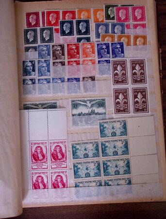1900-1950, Collection avec doubles de timbres neufs
