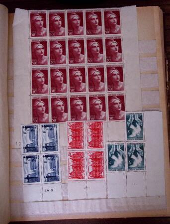 1900-1950, Collection avec doubles de timbres neufs
