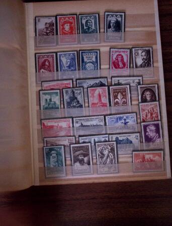 1900-1950, Collection avec doubles de timbres neufs