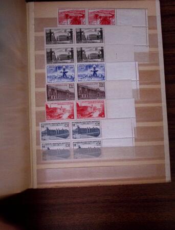 1900-1950, Collection avec doubles de timbres neufs