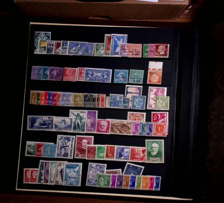1849-2000, Petite succession en deux cartons avec 7