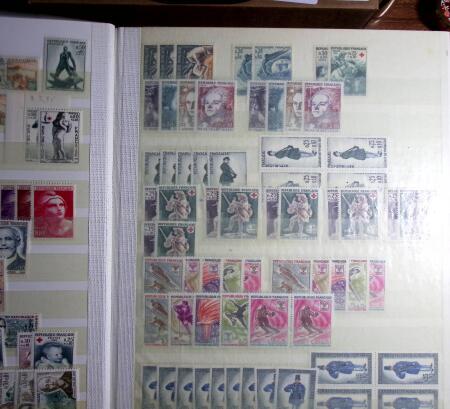 1849-2000, Petite succession en deux cartons avec 7