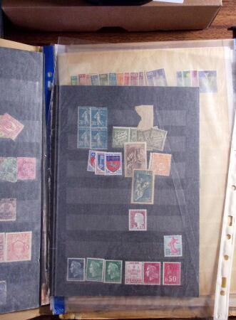 1860-1990, Small estate showing a group of various