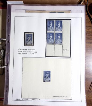 1941-44, Collection spécialisée sur Pétain en six