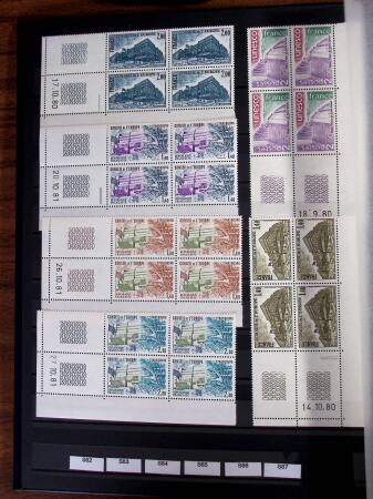 1978-2001, 2 Albums de coins datés entre 1978 à 2001,