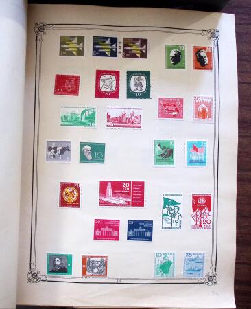 1849-1960, 2 Classeurs + 1 pochette du monde entier,