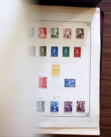 1849-1960, 2 Classeurs + 1 pochette du monde entier,