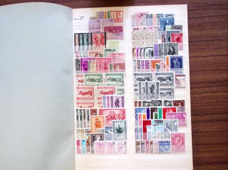 1860-1960, Chiefly mint selection in th three stockbooks