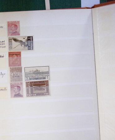 1852-1970, Mint and used selection of Italy in two stockbooks,