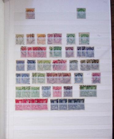 1900-97, Never hinged selection in one stockbook with