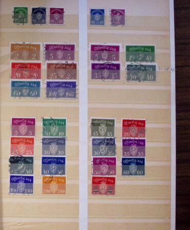 1900-97, Never hinged selection in one stockbook with