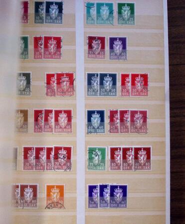 1900-97, Never hinged selection in one stockbook with