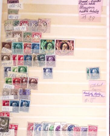 1849-1980, Small all-world collection in 29 stockbooks,