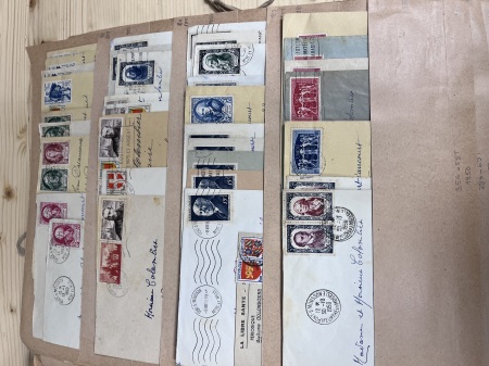 1849-1980, 2 Grandes pochettes avec de nombreuses lettres