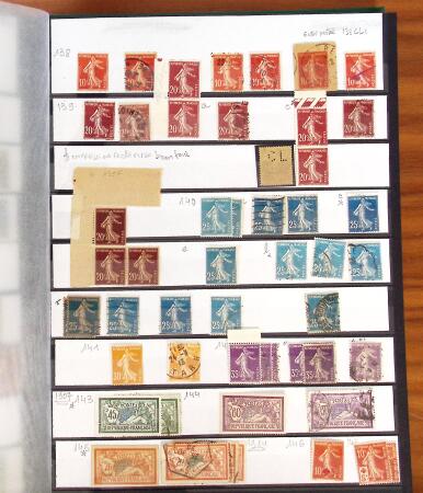 1849-1990, Collection de neufs et d'oblitérés débutant au N°1 Obl., 5Obl., 10* réimpression, avec de belles variétés de nuances, des paires, blocs, etc..