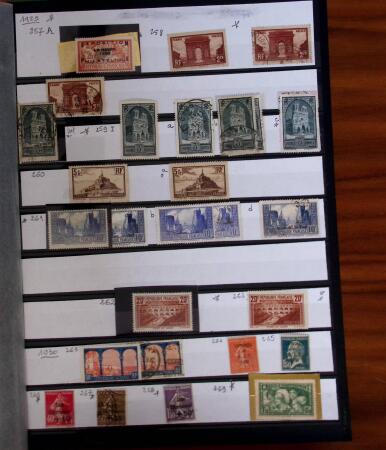 1849-1990, Collection de neufs et d'oblitérés débutant au N°1 Obl., 5Obl., 10* réimpression, avec de belles variétés de nuances, des paires, blocs, etc..