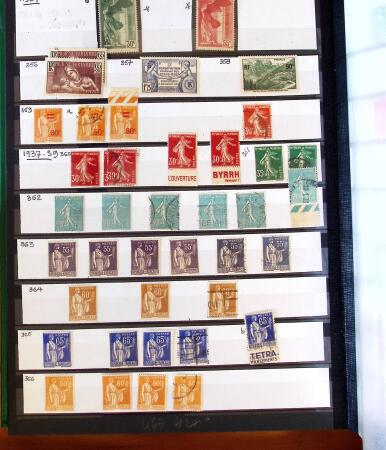 1849-1990, Collection de neufs et d'oblitérés débutant au N°1 Obl., 5Obl., 10* réimpression, avec de belles variétés de nuances, des paires, blocs, etc..