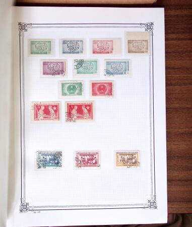 1900-1990, Accumulation de bons timbres, feuilles et