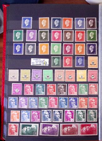 1900-1959, Intéressant ensemble surtout de timbres