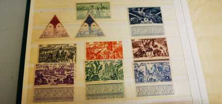 1870-1990, Début de collection des colonies et de