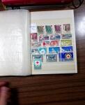 1920-1980, 2 Albums de timbres Croix-Rouge, avec colonies