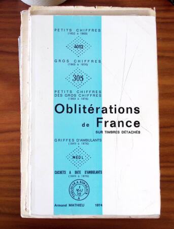Petite BIBLIOTHEQUE dont les deux volumes de l'Encyclopédie