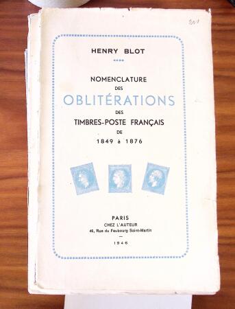 Petite BIBLIOTHEQUE dont les deux volumes de l'Encyclopédie