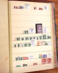 Ancien stock marchand avec surtout millésimes, carnets,
