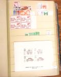 Ancien stock marchand avec surtout millésimes, carnets,