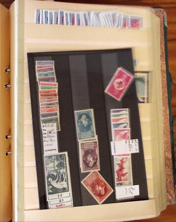 Ancien stock marchand avec surtout millésimes, carnets,