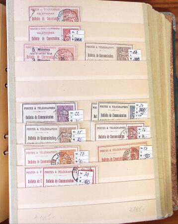 Ancien stock marchand avec surtout millésimes, carnets,