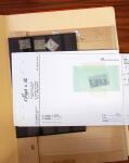 Ancien stock marchand avec surtout millésimes, carnets,