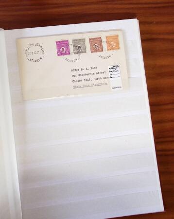 Ancien stock marchand avec surtout millésimes, carnets,