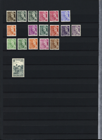 1900-40, Bel ensemble de semi-modernes et taxes en deux