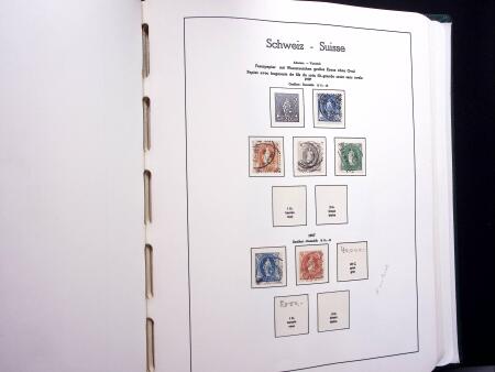 1850-1977 Reichhaltige Sammlung Schweiz in drei Leuchtturm