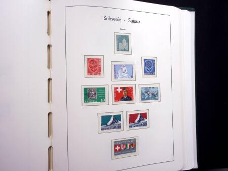 1850-1977 Reichhaltige Sammlung Schweiz in drei Leuchtturm