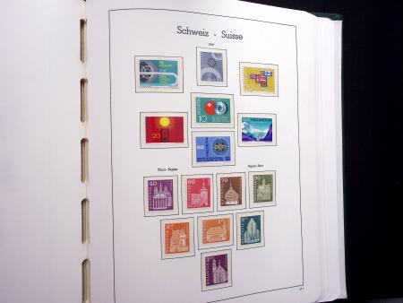 1850-1977 Reichhaltige Sammlung Schweiz in drei Leuchtturm
