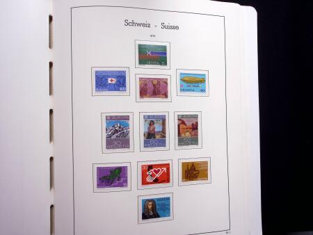 1850-1977 Reichhaltige Sammlung Schweiz in drei Leuchtturm
