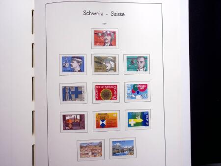 1850-1977 Reichhaltige Sammlung Schweiz in drei Leuchtturm
