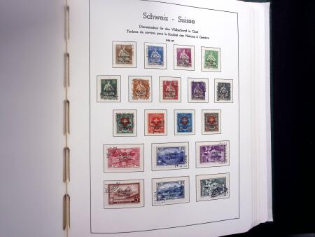 1850-1977 Reichhaltige Sammlung Schweiz in drei Leuchtturm