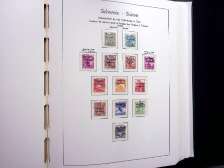 1850-1977 Reichhaltige Sammlung Schweiz in drei Leuchtturm