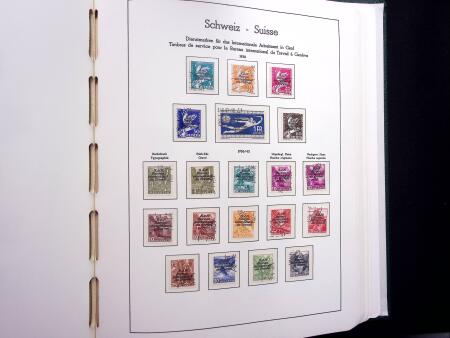 1850-1977 Reichhaltige Sammlung Schweiz in drei Leuchtturm