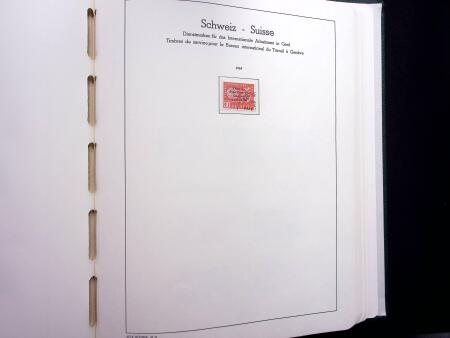 1850-1977 Reichhaltige Sammlung Schweiz in drei Leuchtturm