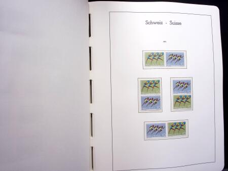 1850-1977 Reichhaltige Sammlung Schweiz in drei Leuchtturm