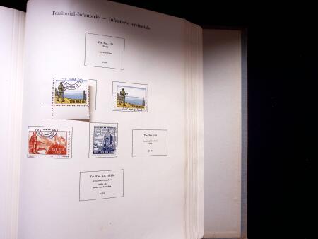 1939-45 Soldatenmarken Sammlung, gebraucht, in zwei