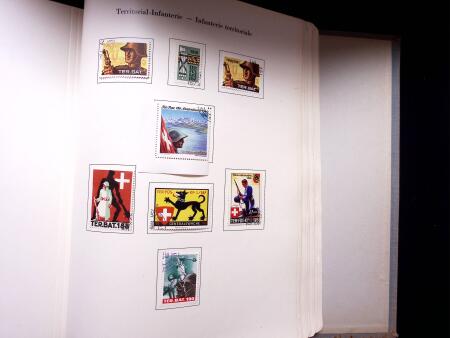 1939-45 Soldatenmarken Sammlung, gebraucht, in zwei