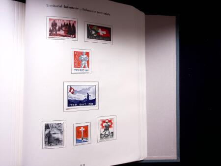 1939-45 Soldatenmarken Sammlung, ungebraucht, in zwei