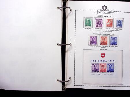 1843-2012, Reichhaltige Sammlung Schweiz in drei Alben,